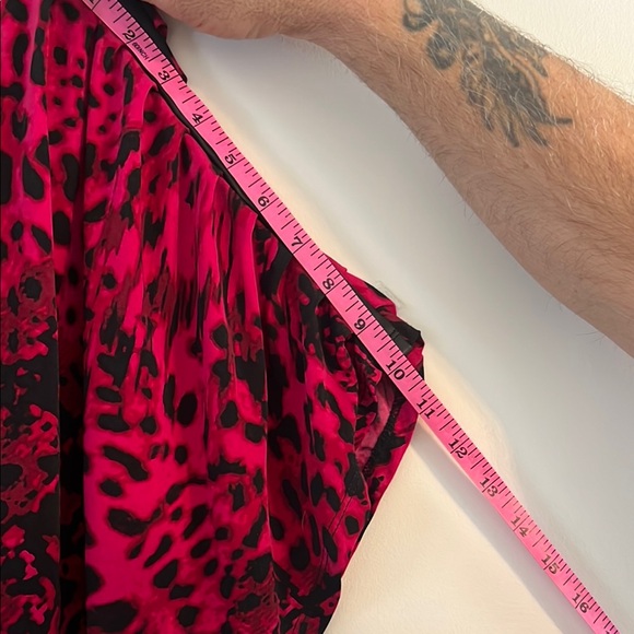 Thalia Sodi Vibrant Red and Black Animal Print Ruched Midi Dress Size L - Picture 9 of 13